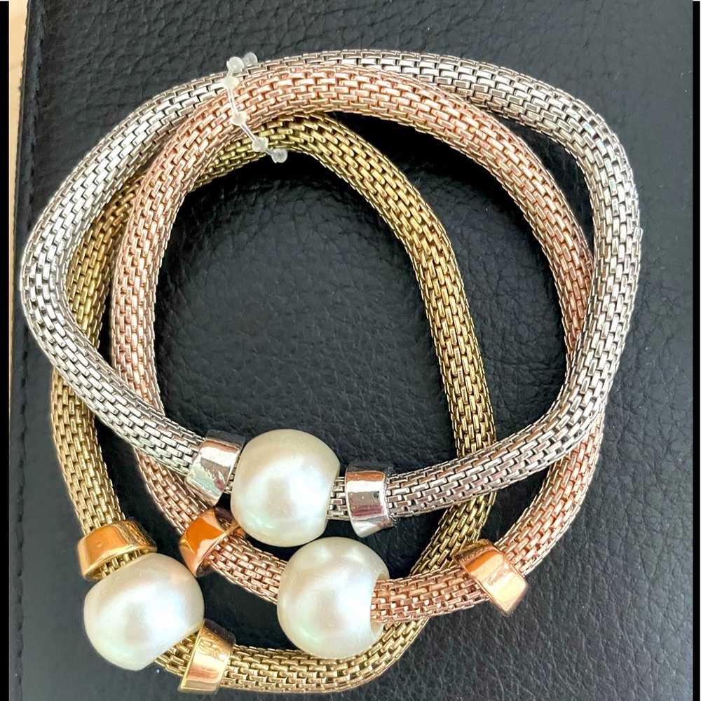 Tri colored and Pearl brackets